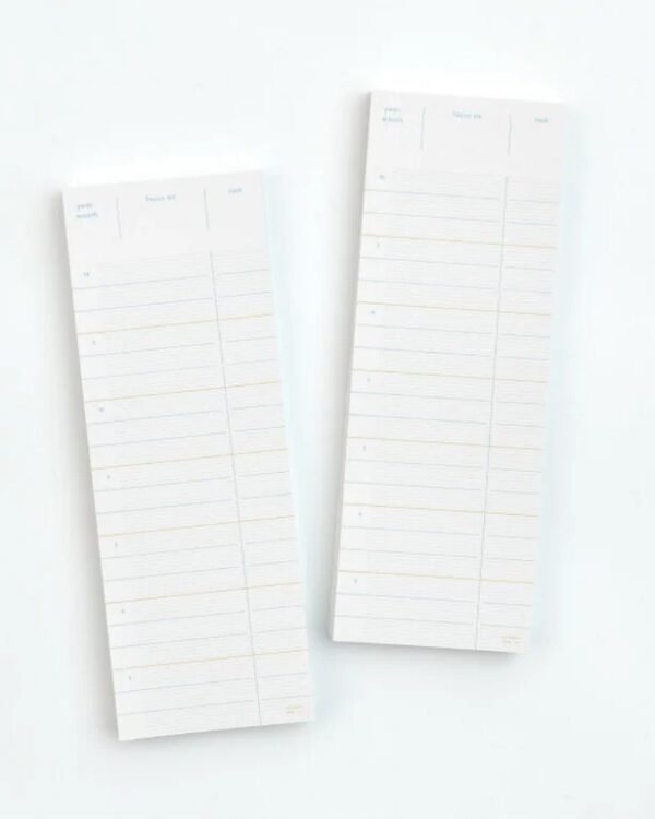 Analogue Keeper's Weekly Pace Memo, which allows the user to see his or her week's priorities and appointments at a glance.